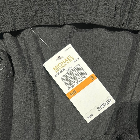 Black Off-Shoulder Jumpsuit - Picture 4 of 4